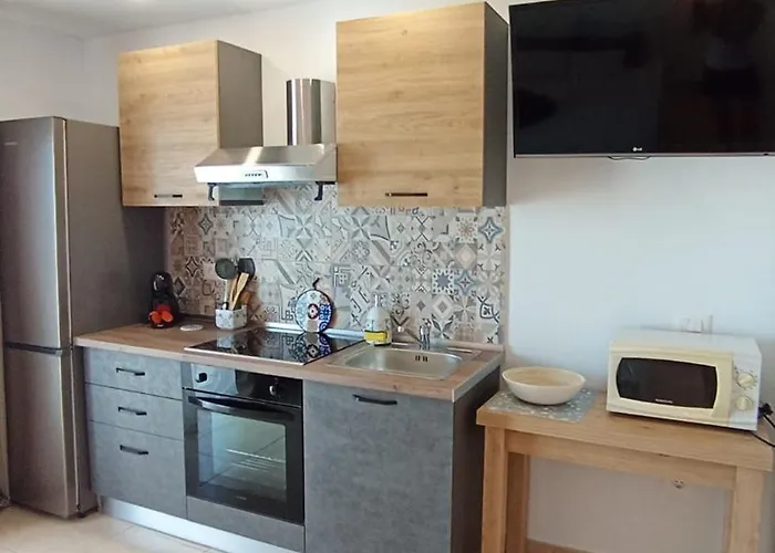 Ocean Front Sunset View * 아데제